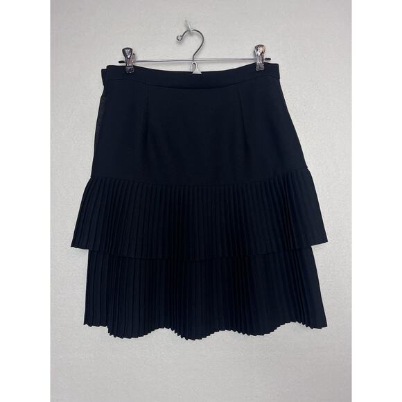 Be My Valentine Women's Tiered Pleated Black Skirt Size 4 Buttons - Picture 3 of 7